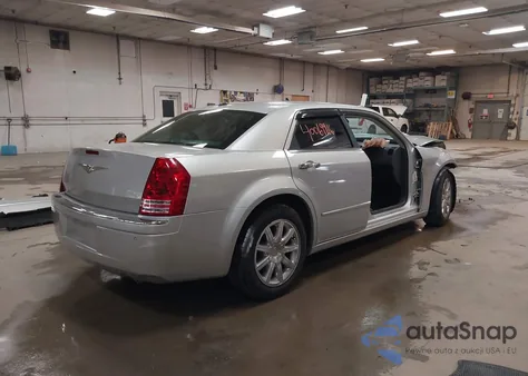 2009 Chrysler 300C Hemi из США, поврежденный, VIN 2C3LA63T79H618478